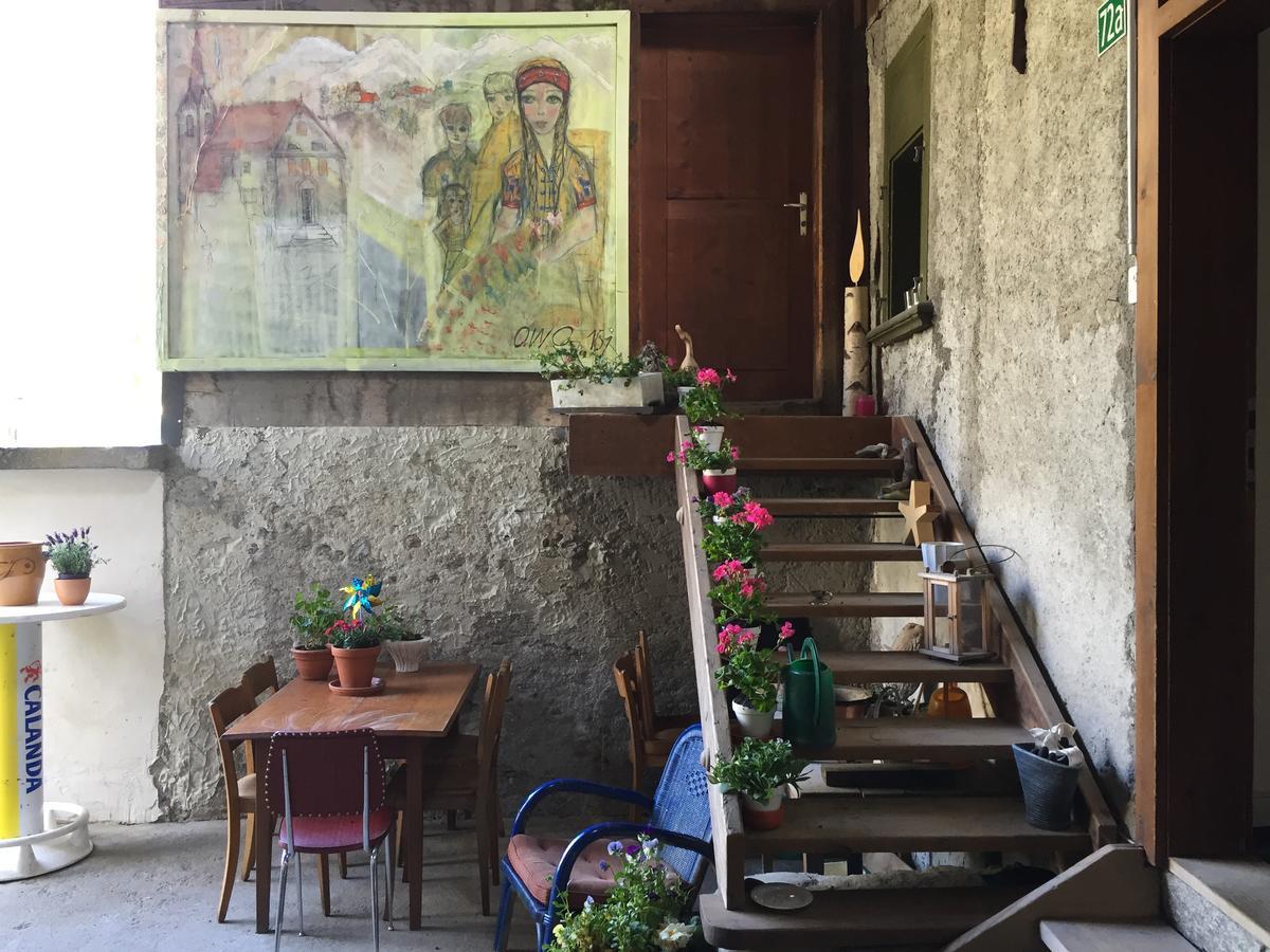 Bed and Breakfast Cafe Olga à Trun Extérieur photo