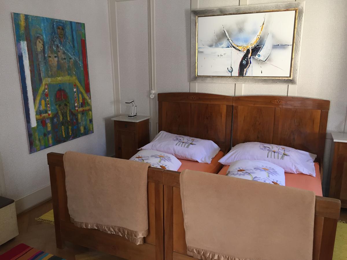 Bed and Breakfast Cafe Olga à Trun Extérieur photo